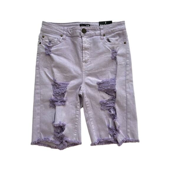 Fashion Nova Lilac Purple Mystery Girl Distressed Bermuda Jean Shorts Size 7 NEW - Picture 1 of 12